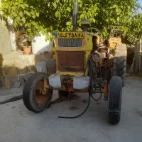 تراکتور رومانی با ادوات