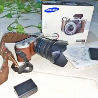 دوربین عکاسی حرفه‌ای بدون آینه سامسونگ NX300