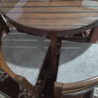 میز نهار خوری چوب چهارنفره در حد حد نو