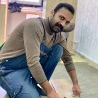 نصب کفپوش و پارکت و قرنیز