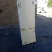 یخچال بزرگ سالم
