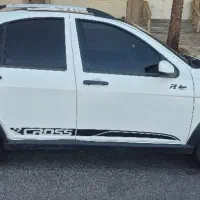 کوییک R سفید مشکی
