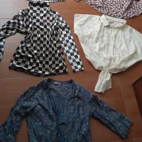 تعدادی لباس.شومیز.دامن.شلوار.چادر