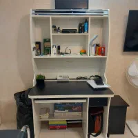 کتابخونه همراه میز تحریر