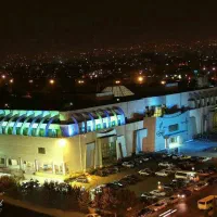 مغازه تجاری دونبش در مجتمع زیتون طبقه همکف