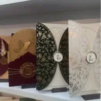 کارت عروسی فوری . مقوا، کالک، جیر و طلق و پلکسی