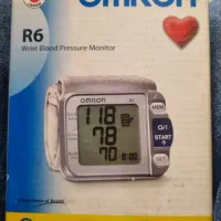 دستگاه فشارخون مچی OMRON (JAPAN)