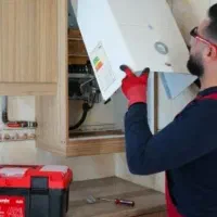 تعمیر‌ سرویس آبگرمکن و بخاری *درمحل انجام می‌شود*