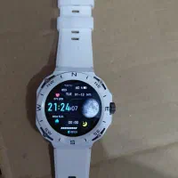 یک عدد ساعت هوشمند