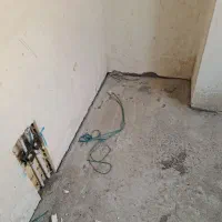 شاگرد و نیروی برقکار ساده و نیمه ماهروکارآموز