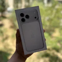 Iphone 17 pro max 256 not active zaa register