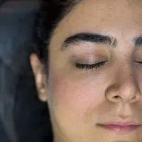استخدام اصلاح ابرو کار حرفه ای