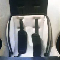 صندلی ماشین کودک دلیجان کم کارکرد و سالم