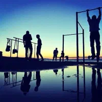 آموزش رشته ورزشی کلیستنیکس وپارکورساخت سازه ورزشی