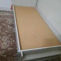 تخت نوجوانی ویک عدد تشک رویال
