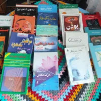 چند جلد کتاب
