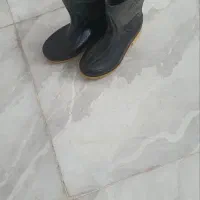 چکمه پلاستیکی