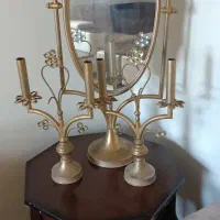 آینه و شمعدان قدیمی