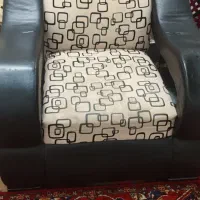 مبل کارکرده تک نفره .فقط یک عدد