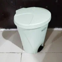 سطل زباله کاملا نو