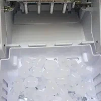 دستگاه یخ ساز