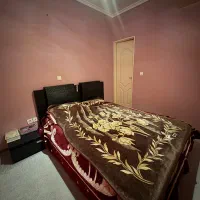 تخت خواب و میز آریش