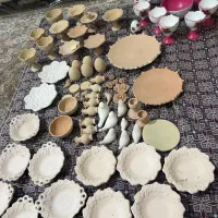 تعدادی ظروف سفالی و سرامیک