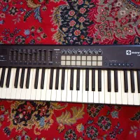 میدی کنترلر novation 49