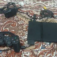یک دستگاه پلی استیشن 2