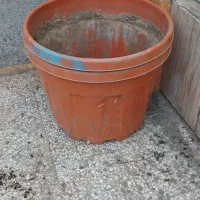 گلدان پلاستیکی بزرگ