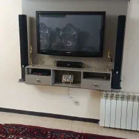 شلف دیواری تی وی کم حجم و بسیار کاربردی