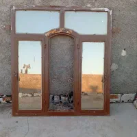 پنجره فلزی