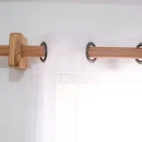 چوب پرده چوبی