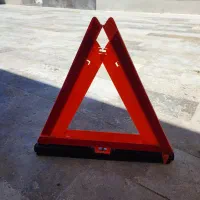 زنجیر چرخ به همراه مثلث خطر
