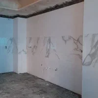 اجرای نصب کاشی و سرامیک بنا هستم