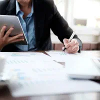 استخدام ویزیتور