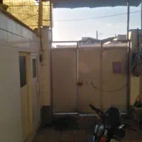 خانه-ویلایی-با-پارکینگ-و-انباری