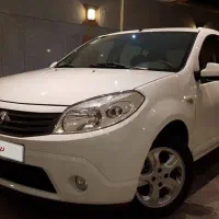 ساندرو ۹۶ سفید اتومات در حد صفر