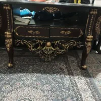 میز تلویزیون سلطنتی