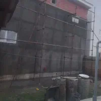 استاد بنا همه کاره