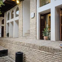 استخدام مهماندار رستوران