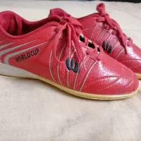 کفش سایز ۳۸