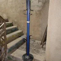 چوب لباسی ایستاده