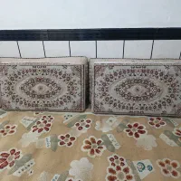 ۴ عدد پشتی و یک عدد گلیم فرش ۶ متری