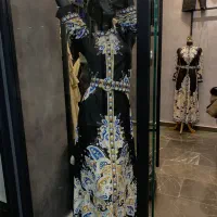 فروشنده اقا مجرب