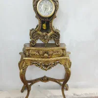 ساعت و کنسول سلطنتی