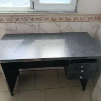 میز کار|میز تحریر و کامپیوتر|رباط‌کریم, نصیرشهر|دیوار