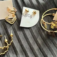 گوشواره رنگ ثابت