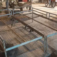 تخت اهنی