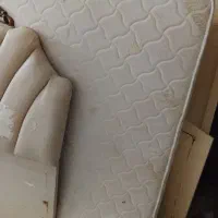 فروش تخت بخاطر جابجایی فقط قیمت تشک گذاشتم